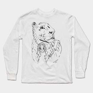 Woman and lioness Long Sleeve T-Shirt